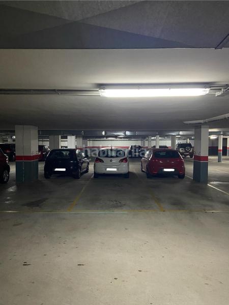 Foto e8533448-83ce-44aa-ac2d-05cd662ea270. Alquiler parking coche alquiler plaza de garaje en rosaleda en Ponferrada