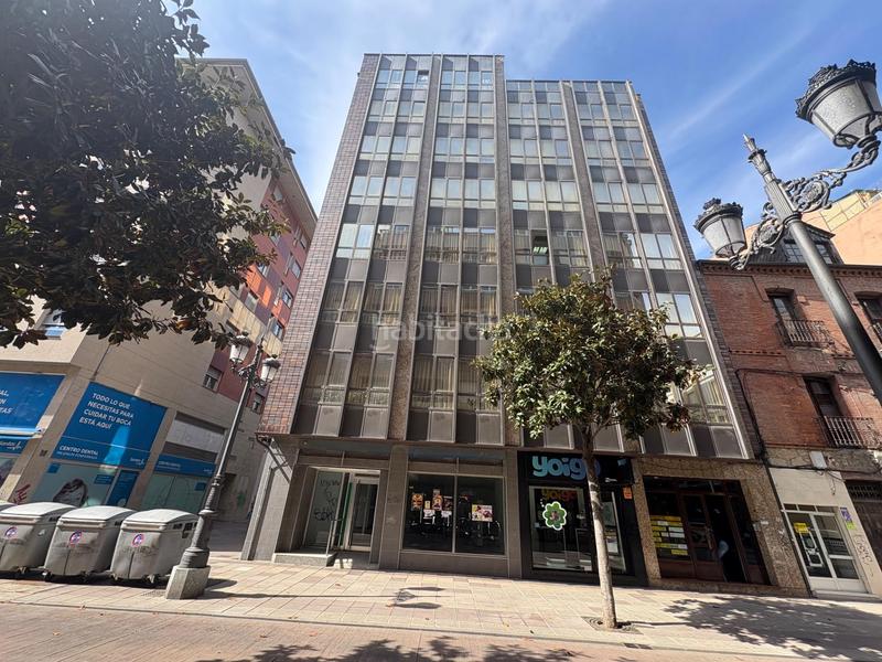 Foto 457c4c50-6b6d-424f-8e27-e5cecc206f49. Ufficio con riscaldamento in Centro Ponferrada