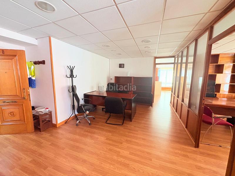 Foto ccc92534-e1a2-42dc-8296-f8f21b837a97. Ufficio con riscaldamento in Centro Ponferrada