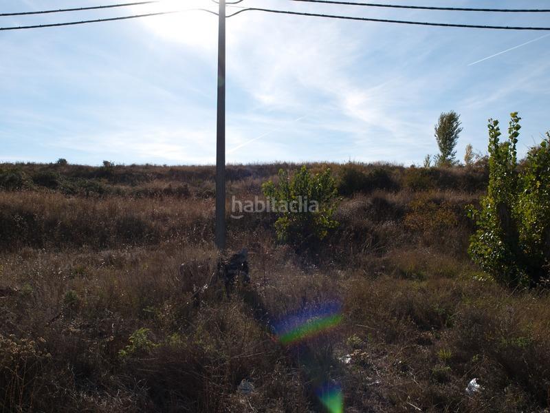 Foto e7977579-e573-4f87-9b02-d077b73f1cd8. Wohngrundstück in San Esteban León