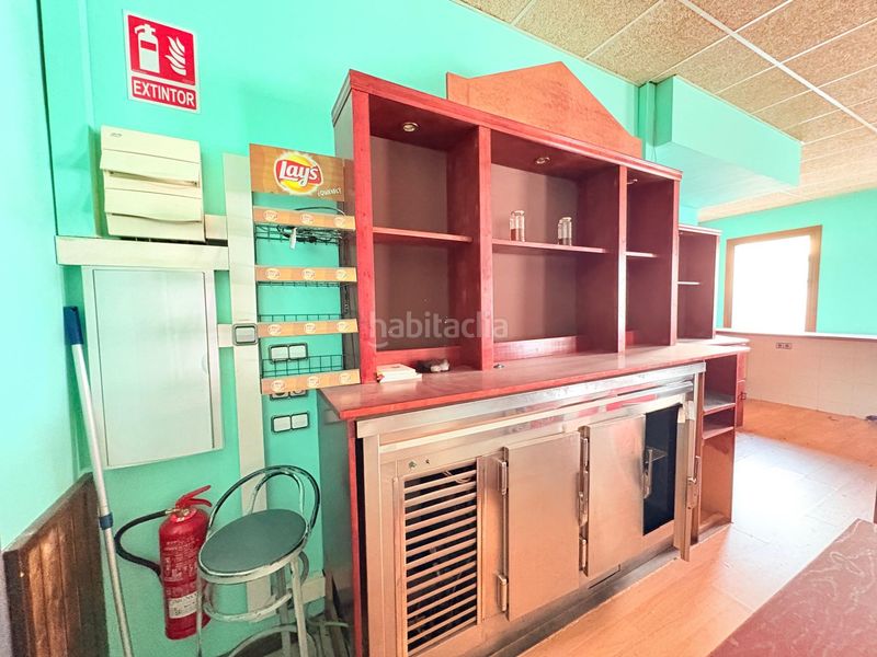 Foto 1565933b-f058-48c4-a99a-67e2e8dd1a40. Local comercial a Villadecanes