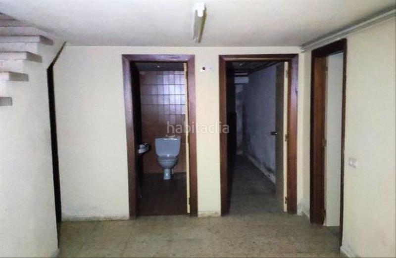 Foto 31ac5038-d965-4ebe-8fe8-bff7dd6e1c65. Local comercial  en el centro en Bembibre