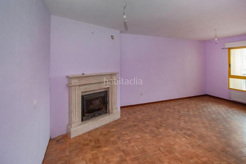 Foto 589e25f2-b214-41b2-9e64-a900db00e8f4. Piso  en matallana del torio en Centro Ponferrada