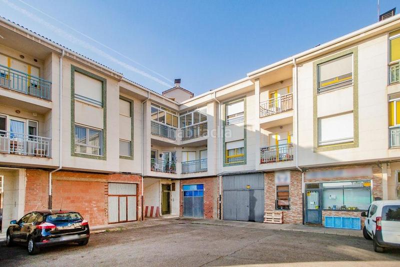 Foto a8920d06-4054-442d-b2a7-3629eb3aab77. Piso  en matallana del torio en Centro Ponferrada