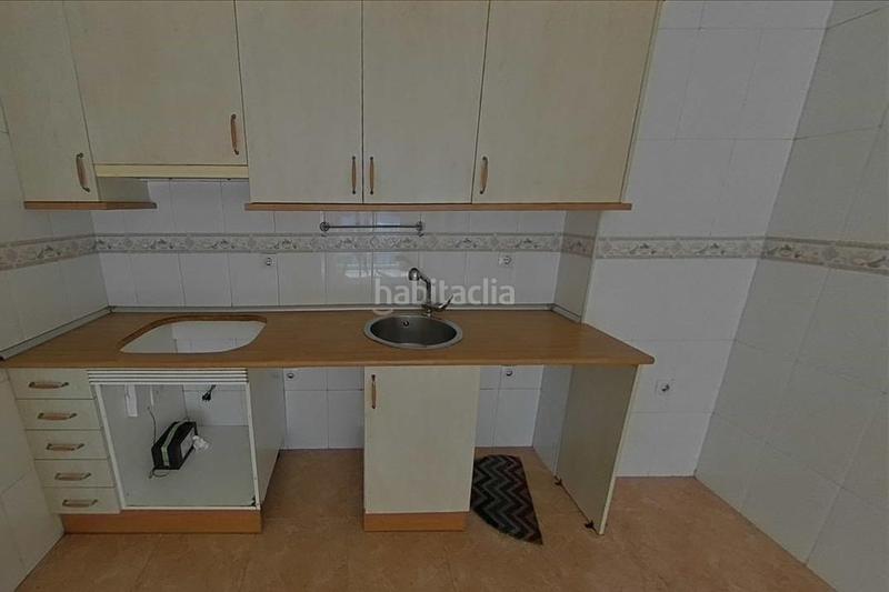 Foto aac25a71-501d-4e1b-bb44-a18a9f50180c. Pis amb calefacció aparcament a Bembibre