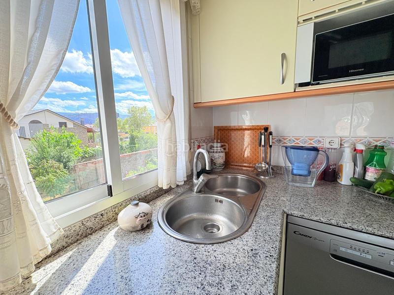 Foto 2235f703-5d03-431a-a7af-9b2a8315fe79. Casa amb calefacció aparcament a Compostilla - Columbrianos Ponferrada