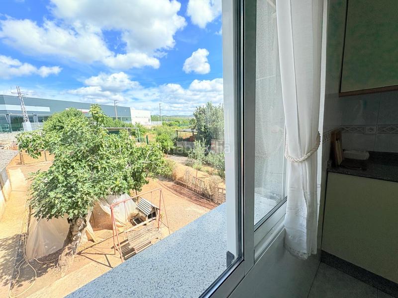 Foto 3bd61415-37b5-4d0a-a6db-e0394672d7d2. Casa amb calefacció aparcament a Compostilla - Columbrianos Ponferrada