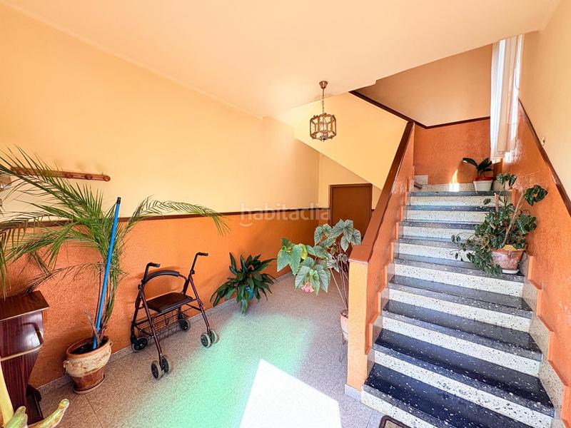 Foto 3f102c96-2a96-467f-a837-4abf60c4e932. Casa amb calefacció aparcament a Compostilla - Columbrianos Ponferrada