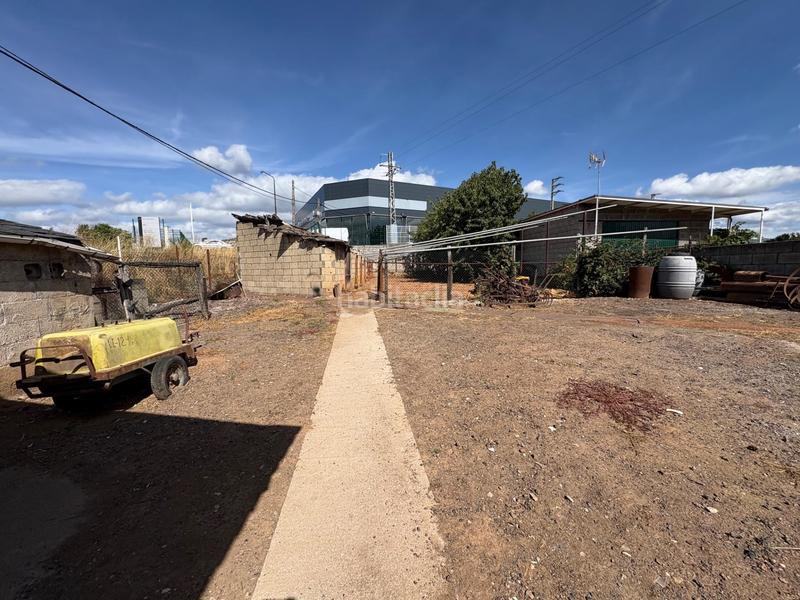 Foto 4b4c4dd1-b985-407c-a29f-72331c3ccd52. Casa amb calefacció aparcament a Compostilla - Columbrianos Ponferrada