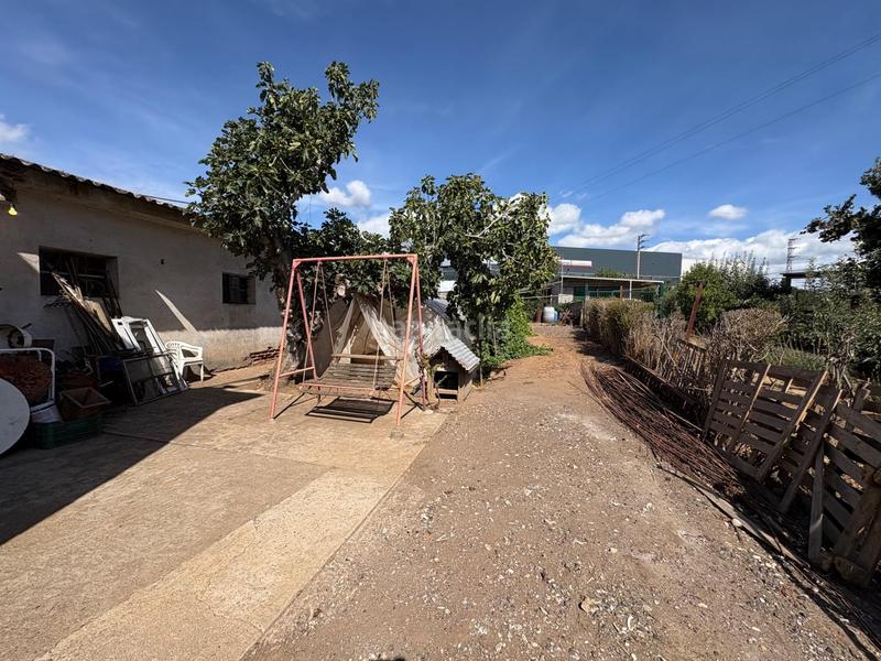 Foto 4f908b3b-c6b9-4070-9f6a-6e93af9e8177. Casa amb calefacció aparcament a Compostilla - Columbrianos Ponferrada