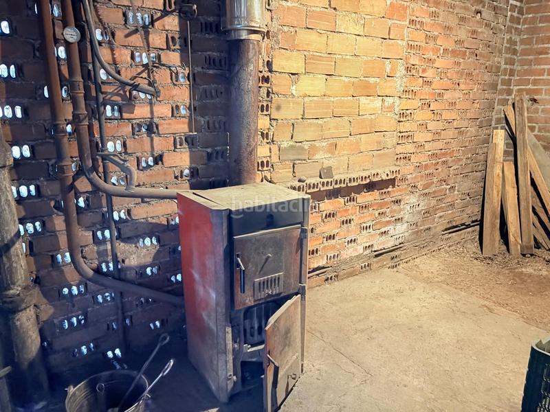 Foto 877fe56d-5a92-440c-9d8b-08f2cad746b2. Casa amb calefacció aparcament a Compostilla - Columbrianos Ponferrada