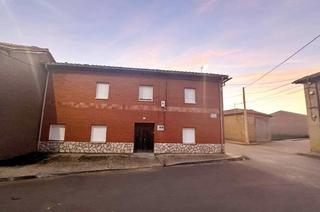 Haus in Corbillos de los Oteros. Casa  para reformar en corbillos de los oteros
