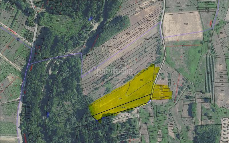 Foto b724cf90-e233-4226-b1f5-8384b68d0178. Finca rústica a Cacabelos