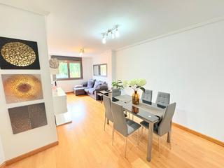 Appartement  Travesa san valerio. Piso en zona alta con terraza