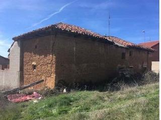 Maison à Santovenia de la Valdoncina. Casa para reformar en la aldea de la valdoncina