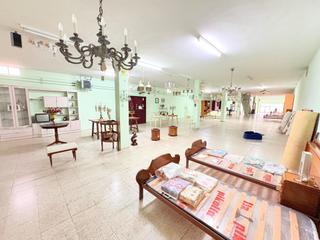 Local Comercial  Avenida de portugal. Oportunidad única! gigante local comercial en ponferrada  flores