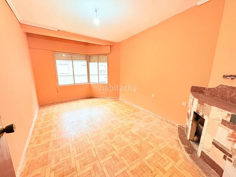 Foto 002ebdbe-2892-4530-8bd6-d4f37e6ca343. Xalet amb aparcament a Zona Alta Ponferrada