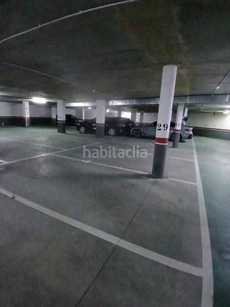 Foto 0fa28303-5c90-4f00-b802-036163e197c5. Aparcament cotxe a Astorga