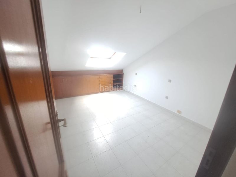 Foto 3d94b6f9-8a51-4c4b-803d-1da984aa64e6. Lloguer àtic amb calefacció a Bembibre