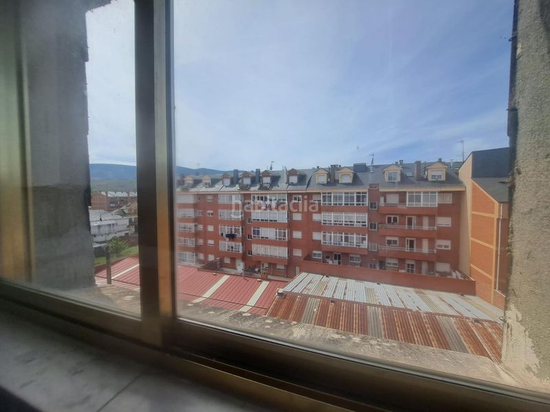 Foto babef21f-76d6-4735-af56-54e5beaa9002. Lloguer àtic amb calefacció a Bembibre