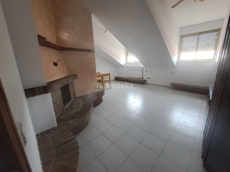 Foto d3050276-86d6-40d4-8470-3cffde44aa3f. Lloguer àtic amb calefacció a Bembibre