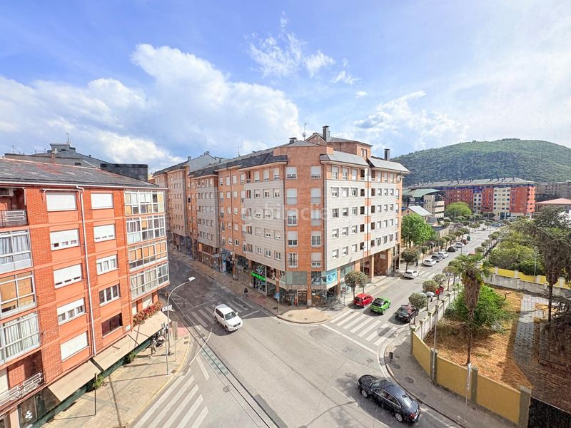 Foto 98dafef8-6115-4f8e-ba4d-297b450acf1c. Pis a Centro Ponferrada