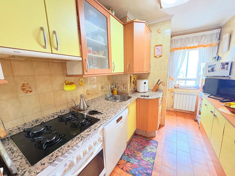 Foto acfbc1e6-e48f-4d62-b7a5-b337a5cd79f4. Pis amb calefacció a Centro Ponferrada