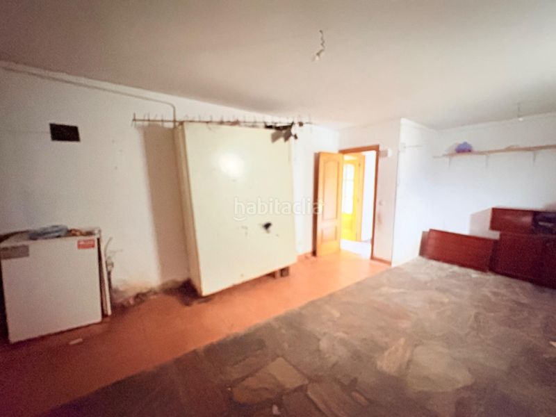 Foto f4112ab8-5d7d-4b0c-9a97-d95e19f2f3d6. Casa amb aparcament a Carracedelo