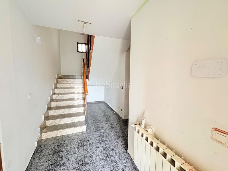 Foto fa6006b1-b184-4e3c-bc3f-c7b53a06abdc. Casa amb aparcament a Carracedelo