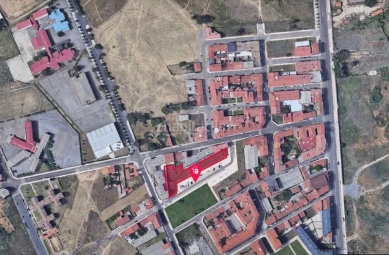 Foto c98a991c-50fa-4976-a0ad-11ed16d3a9e0. Terreny residencial a Armunia León