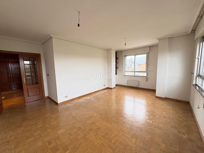 Foto 0ee361ad-b7c2-42d8-928a-e8ea75ffd292. Pis amb aparcament a Zona Alta Ponferrada
