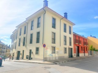 Lloguer Casa adossada a Zona Alta. Chalet adosado en alquiler casco antiguo