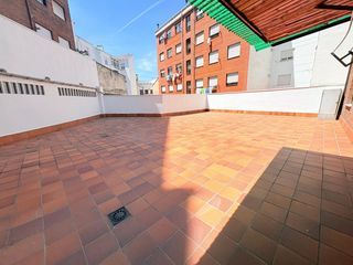 Lloguer Pis a Zona Alta. Quieres disfrutar de una super terraza en tu propia casa??