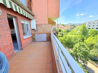Pis  Calle higalica. Piso con una encantadora terraza
