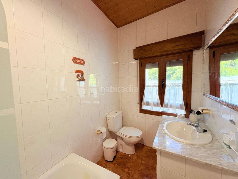 Foto 769a1ad1-0382-4111-8add-88dad52262de. Casa amb calefacció a Área Rural Sur Ponferrada