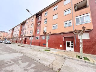 Rent Apartment in Flores de Sil - La Placa. Acogedor apartamento en alquiler 520