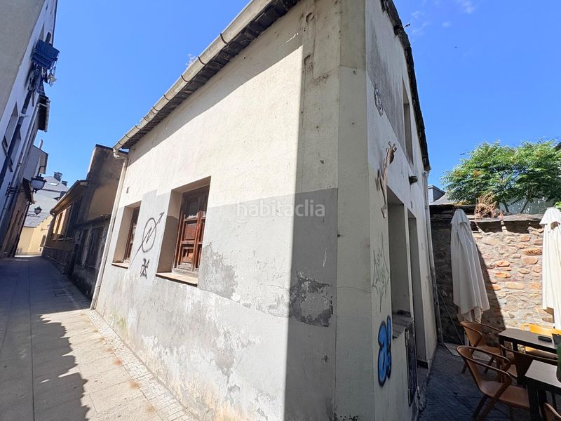 Foto fc14967a-38ed-490d-92b0-b5ad17c804ec. Casa a Zona Alta Ponferrada