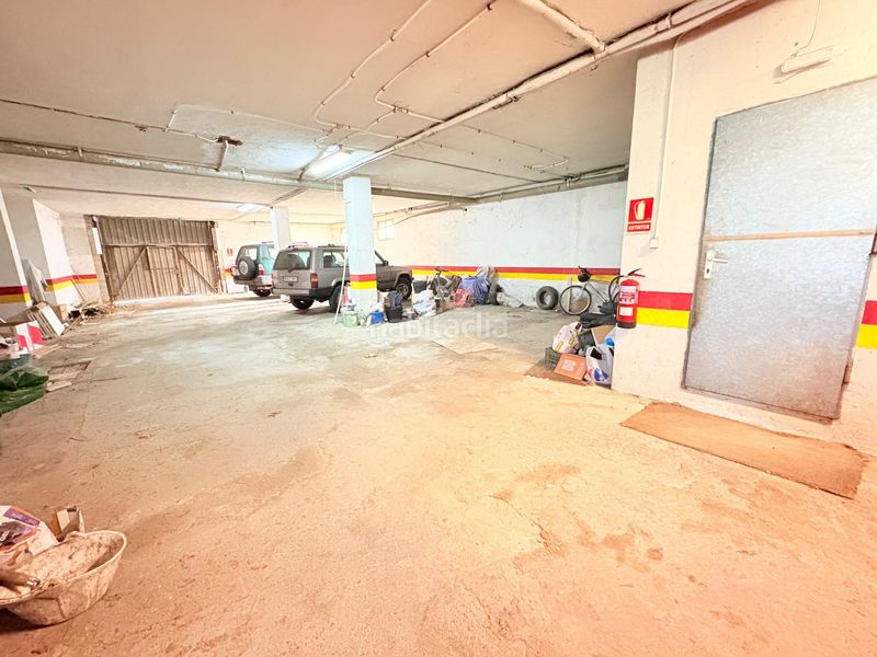Foto b41c7987-3ee4-4a8d-a086-431cacdc57a1. Edifici a Carracedelo
