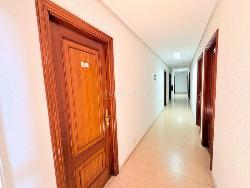 Foto e7393e6b-849f-4590-b7e3-eede1de7369e. Edifici a Carracedelo