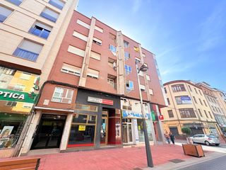 Etagenwohnung  Avenida gl gomez nuñez. Piso centrico