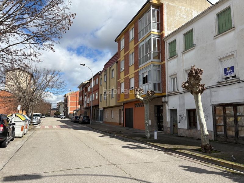 Foto 484788d5-a012-4cf2-b8fc-c430f1e8433e. Edifici a Flores de Sil - La Placa Ponferrada