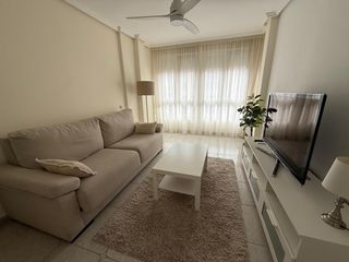 Lloguer Pis a Zona Alta. Amplio y acogedor piso de alquiler en la zona alta de ponferrada