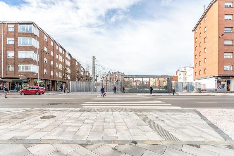 Foto b7c678ba-7113-455a-b8bd-3745633ad6da. Geschäftsraum in Crucero León