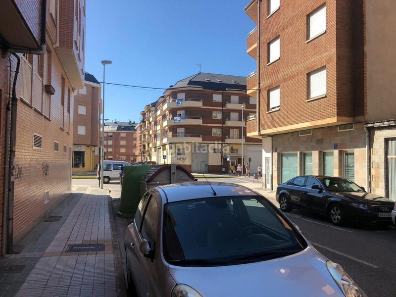 Foto b0e2da20-e1f7-4448-b5f3-0ef9d09653b5. Locale commerciale in Zona Alta Ponferrada