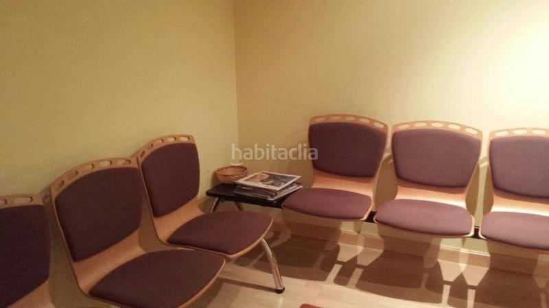 Foto 0ac0805a-88c2-45db-af83-bcde02873af3. Oficina amb calefacció a Centro Ponferrada