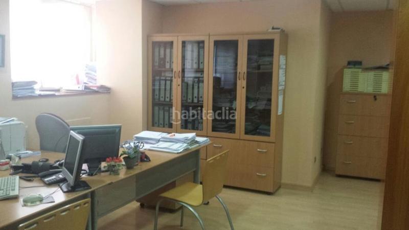 Foto cda634b7-66f0-42a9-972d-7e1eda304842. Oficina amb calefacció a Centro Ponferrada