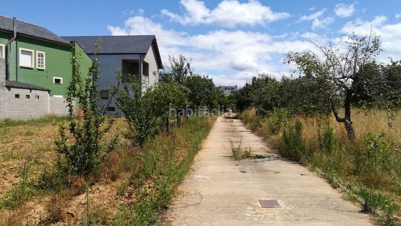 Foto 30621cb6-2f4a-48b4-8a07-0cbb4cc2bc9c. Terreno residencial terreno urbano en Cacabelos