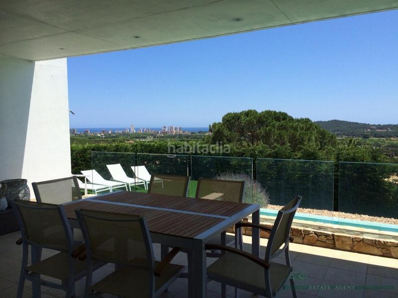 Foto 4cec9546-037d-4c39-8553-45739dbec48b. Casa amb calefacció aparcament piscina a Urbanitzacions Platja d´Aro