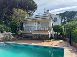 Casa a Volta de lAmetller. Sant feliu de guxolscasa