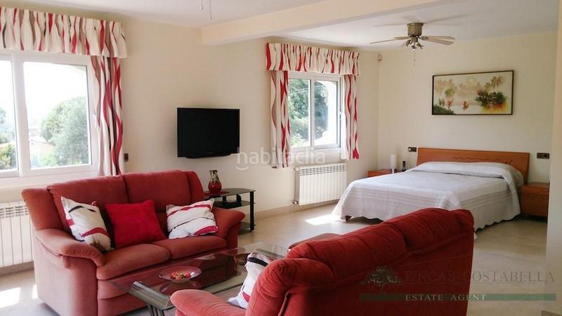 Foto ae61a756-4a28-4801-9acc-9b464f7a1681. Casa amb calefacció aparcament piscina a Fenals Platja d´Aro